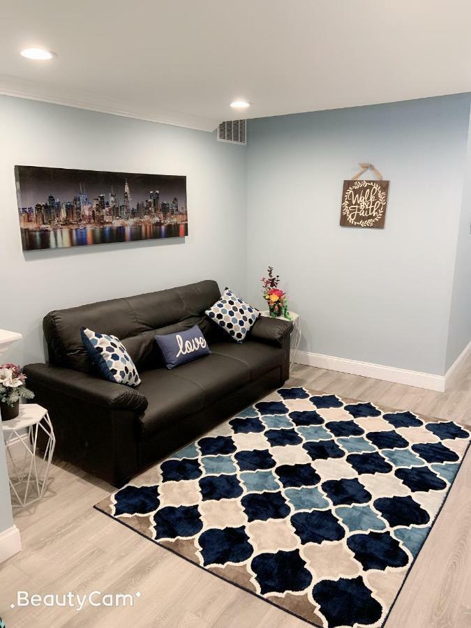 Nice Bedroom Next Fells Point Baltimore Exterior photo